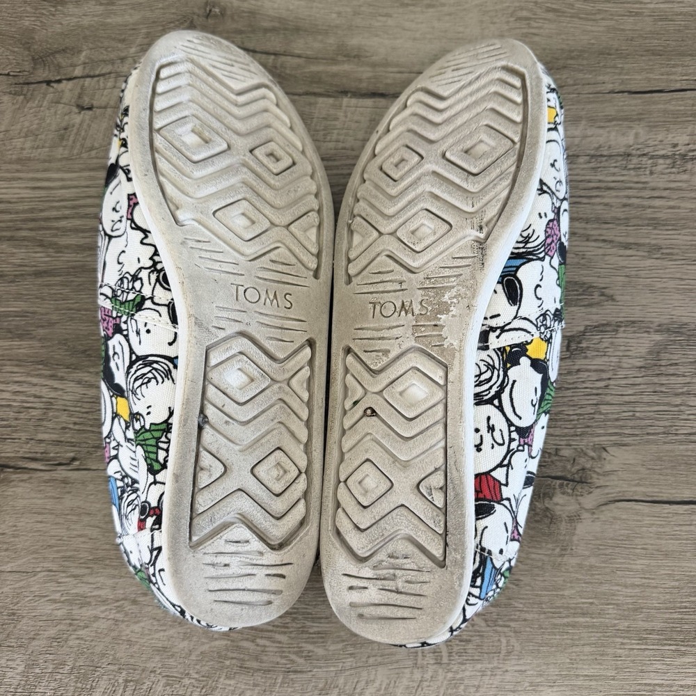 TOMS X Ortholite Peanuts Alpargata White Peanuts Cast Print Women Size 8 Slip On - Picture 8 of 9